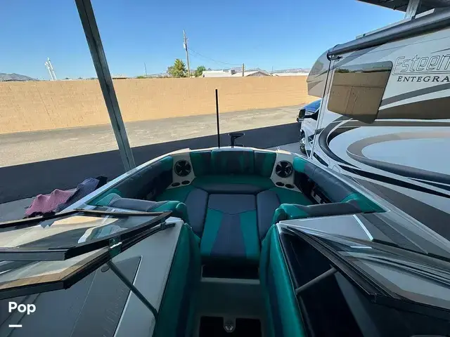 Malibu Wakesetter 23 MXZ