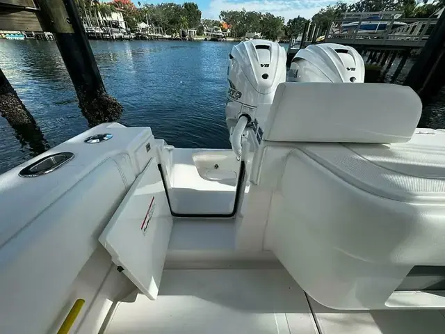 Jupiter Boats 38