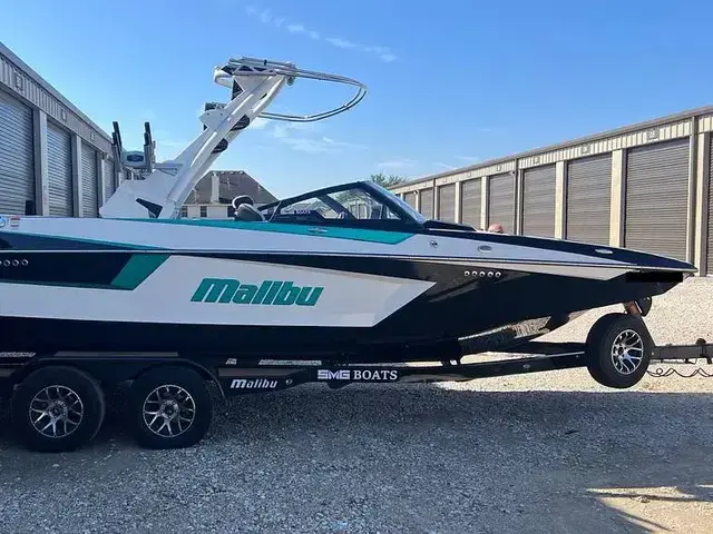 Malibu Wakesetter 23 MXZ