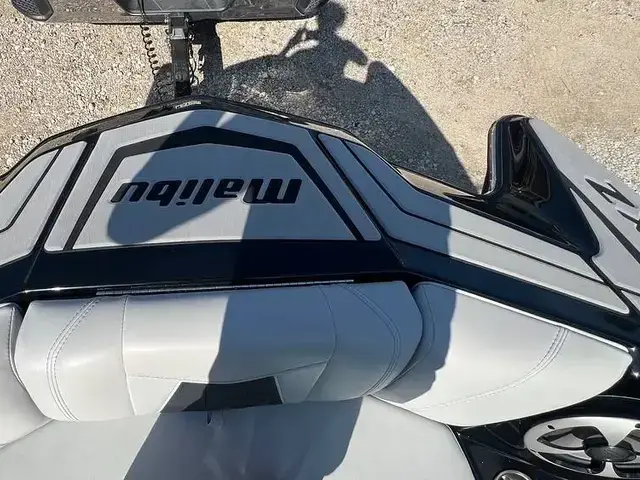 Malibu Wakesetter 23 MXZ