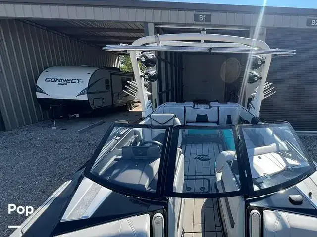 Malibu Wakesetter 23 MXZ