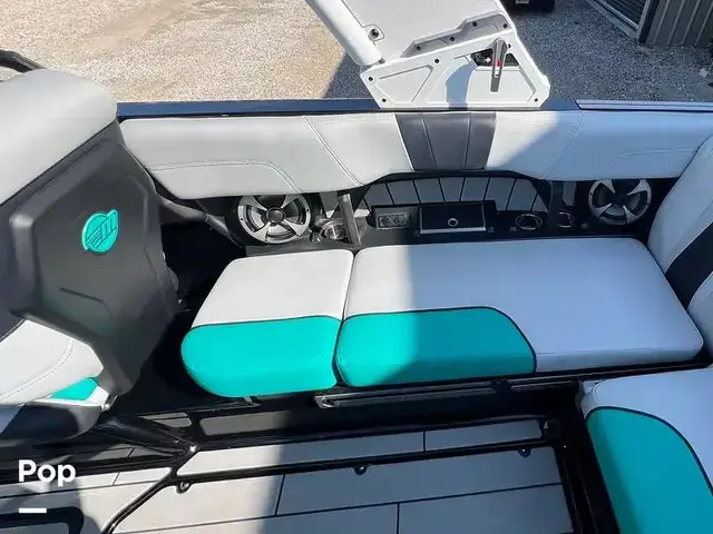 Malibu Wakesetter 23 MXZ