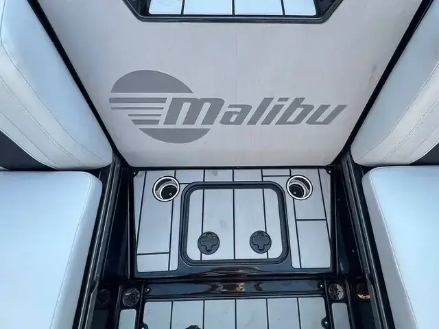 Malibu Wakesetter 23 MXZ