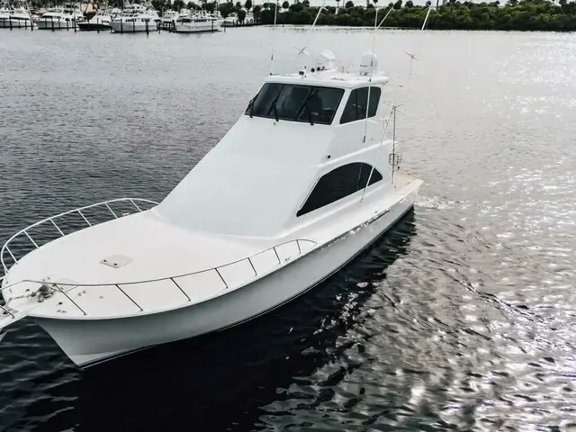 Ocean Yachts Enclosed Bridge Super Sport