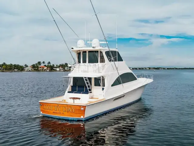 Ocean Yachts Enclosed Bridge Super Sport