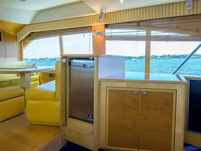 Ocean Yachts Enclosed Bridge Super Sport