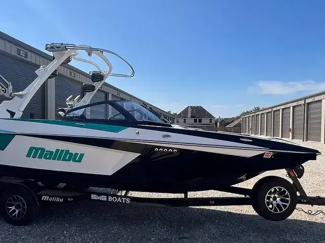 Malibu Wakesetter 23 MXZ