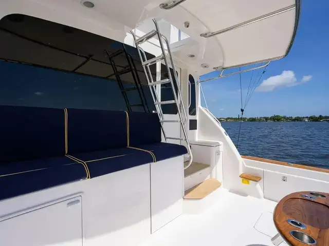 Ocean Yachts Enclosed Bridge Super Sport