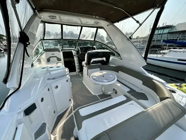 Monterey 295 Sport Yacht