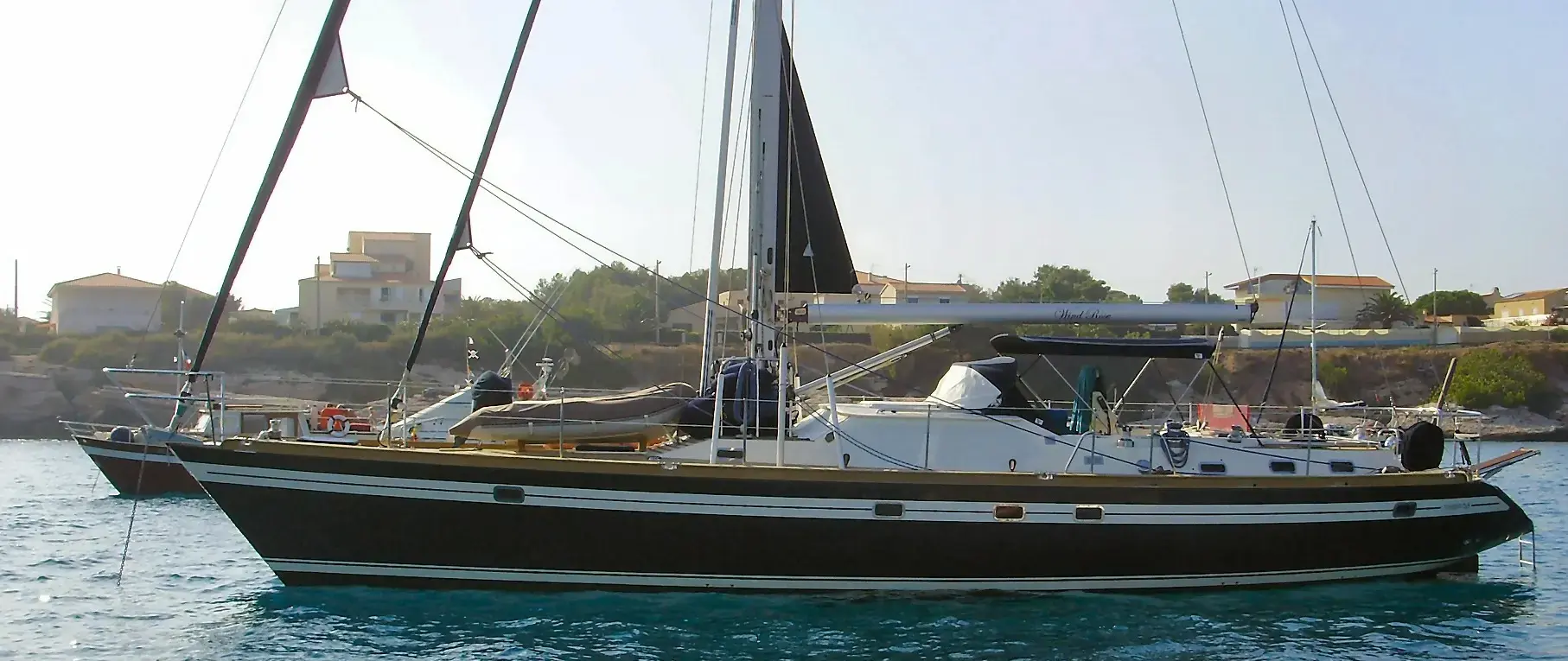 Tayana 58 Deck Saloon