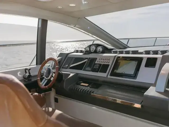 Azimut 68 S