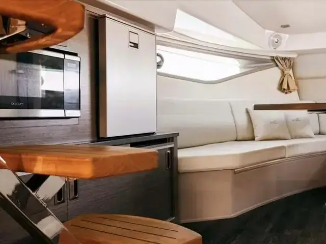 Sea Ray Sundancer 320