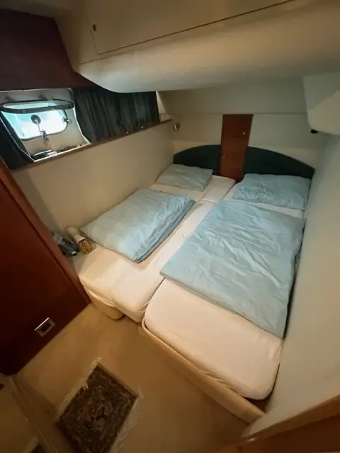 1997 Princess 440