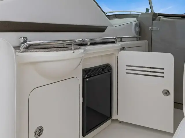 Sea Ray Sundancer 38