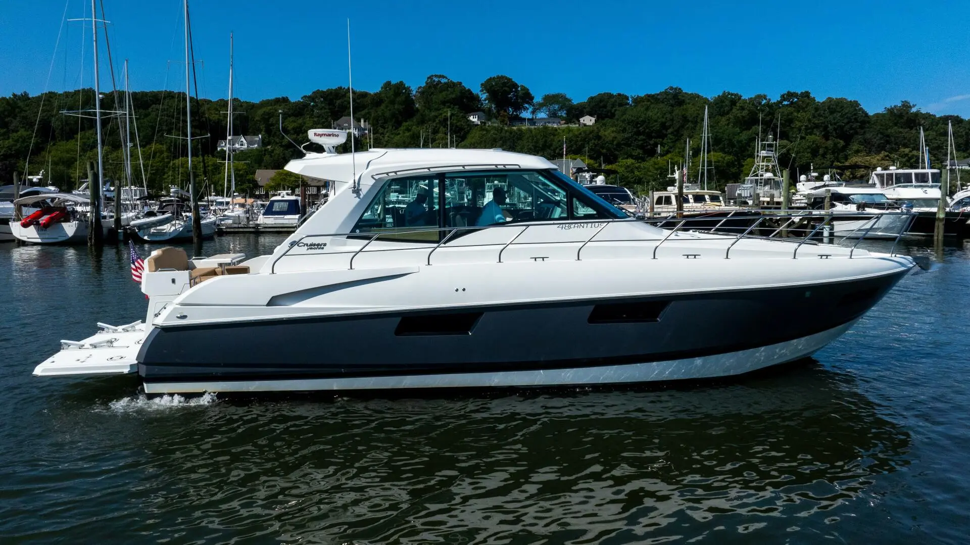 2013 Cruisers 48 cantius