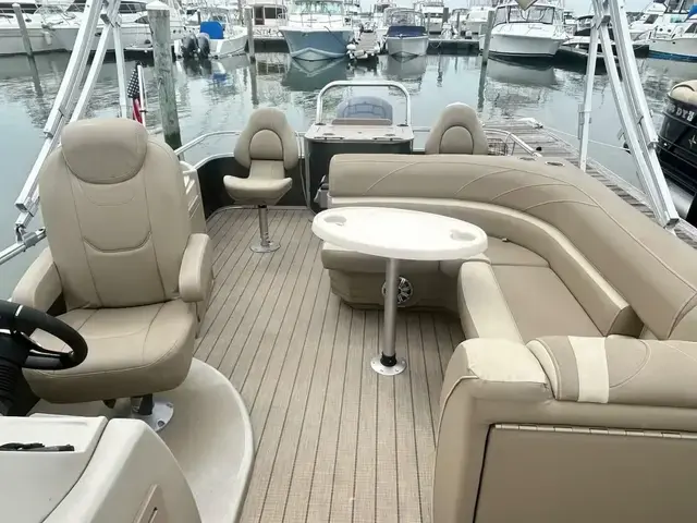 Sunchaser Boats 24