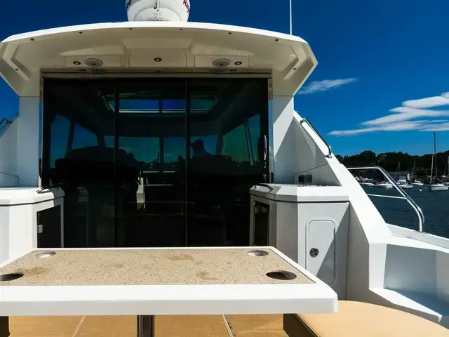 Cruisers Yachts 48 Cantius