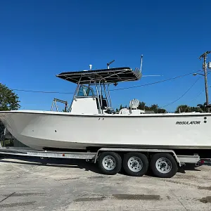 2001 Regulator Boats 32 FS Open