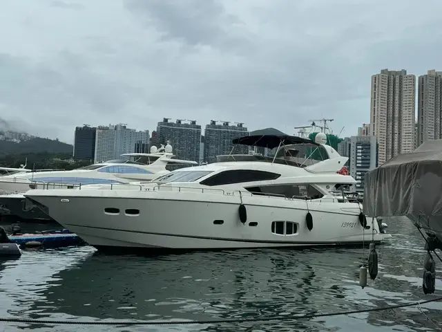 Sunseeker 2010 80