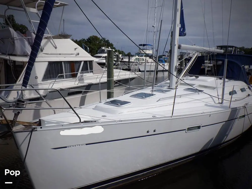 2003 Beneteau 393 2 cabin-cu