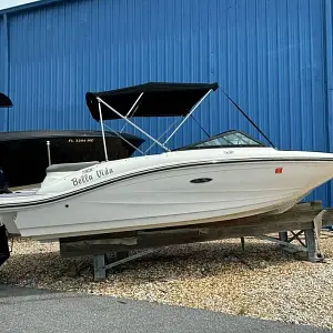 2021 Sea Ray SPX19