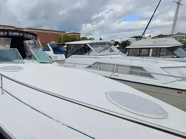 Cruisers Yachts 3175 Rogue