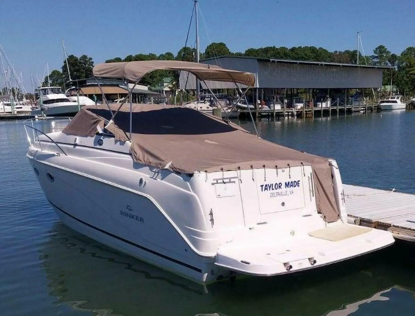 2006 Rinker 270