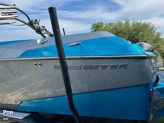 Malibu Wakesetter 23 LSV