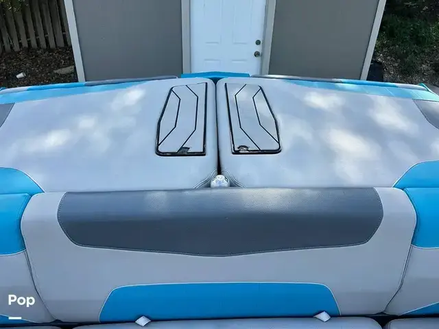 Malibu Wakesetter 23 LSV