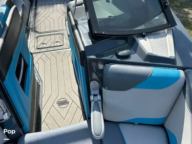 Malibu Wakesetter 23 LSV