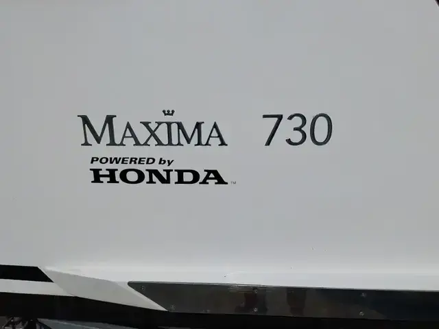 Maxima boats 730