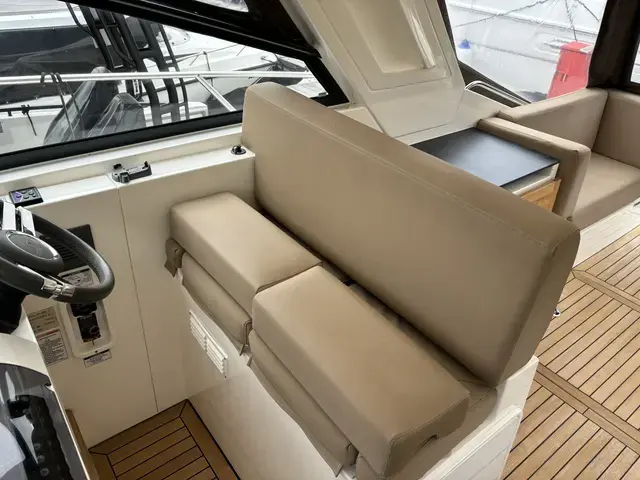 Sealine SC35