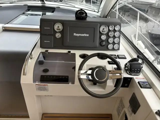 Sealine SC35