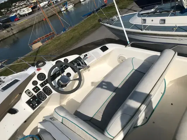 Sealine 320 Statesman