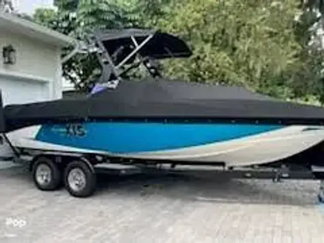 Axis Boats T22