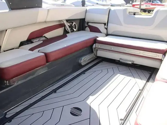 Malibu WAKESETTER 24 MXZ