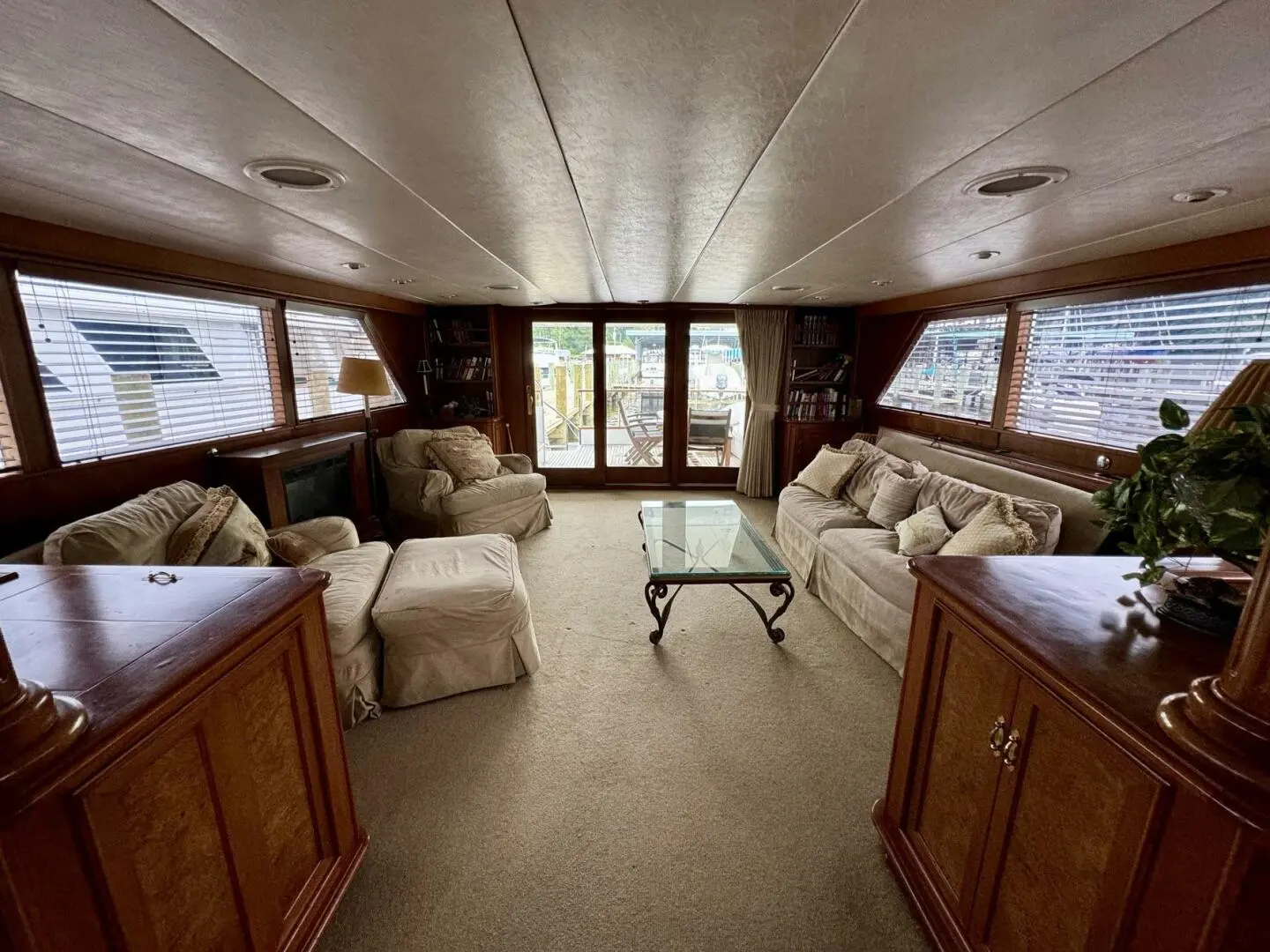 1986 Burger 92 raised pilothouse