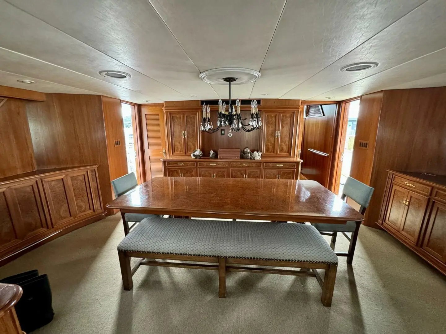 1986 Burger 92 raised pilothouse