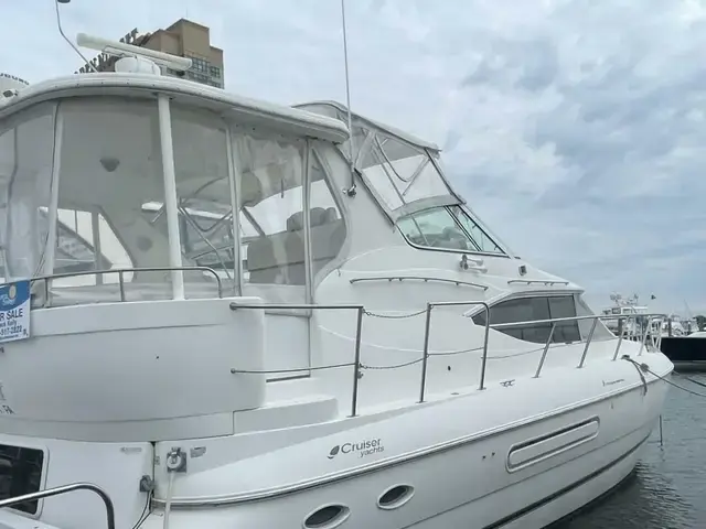 Cruisers Yachts 4450 Aft Cabin Motor Yacht