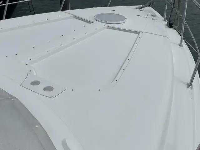 Cruisers Yachts 4450 Aft Cabin Motor Yacht