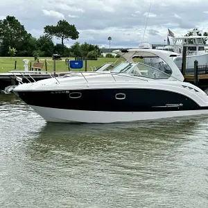 2015 Chaparral 330 Signature