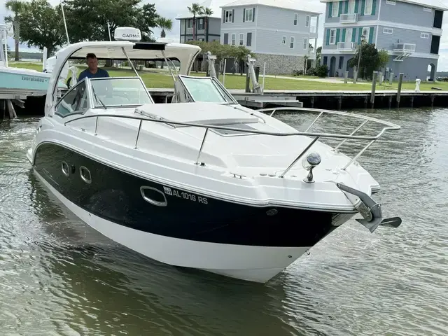 Chaparral 330 Signature