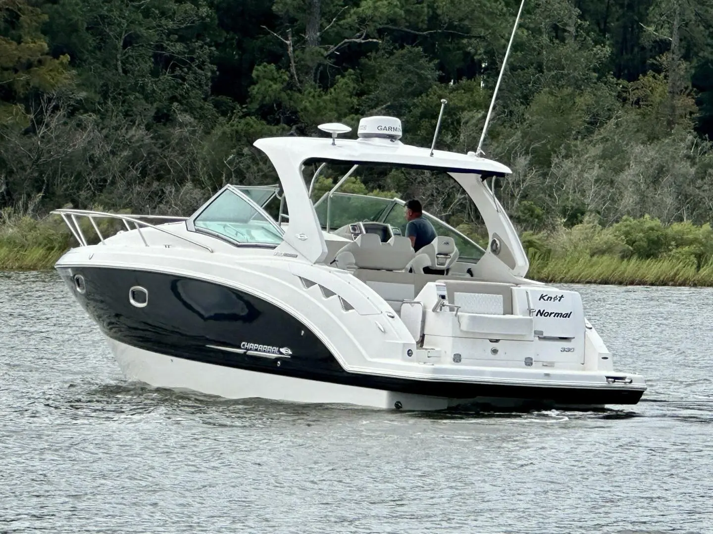 2015 Chaparral 330 signature