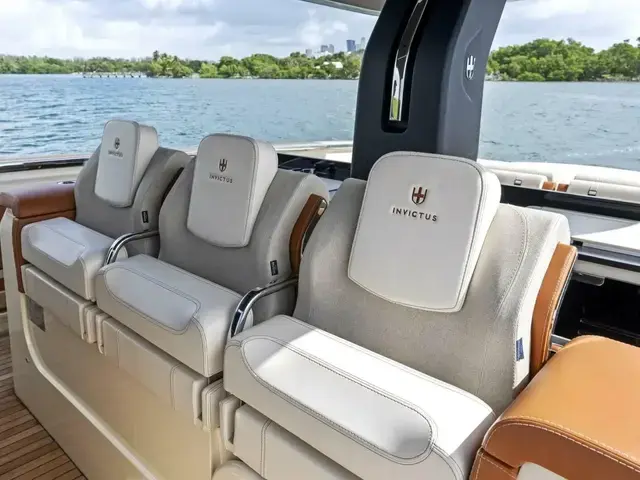 Invictus Boats 46