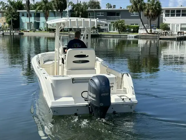 Cobia Boats 220 CC