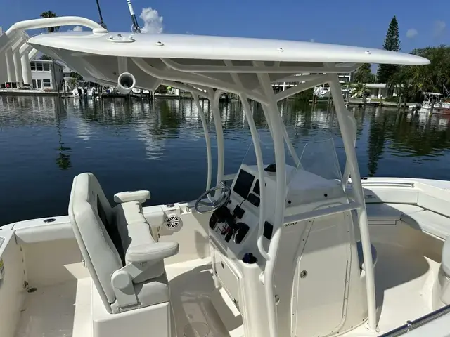 Cobia Boats 220 CC