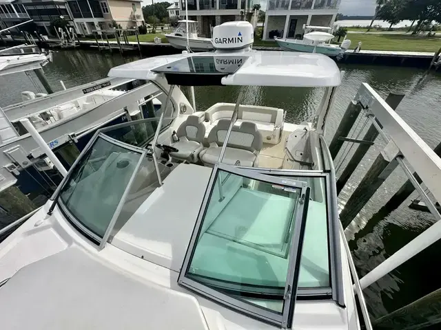 Chaparral 330 Signature