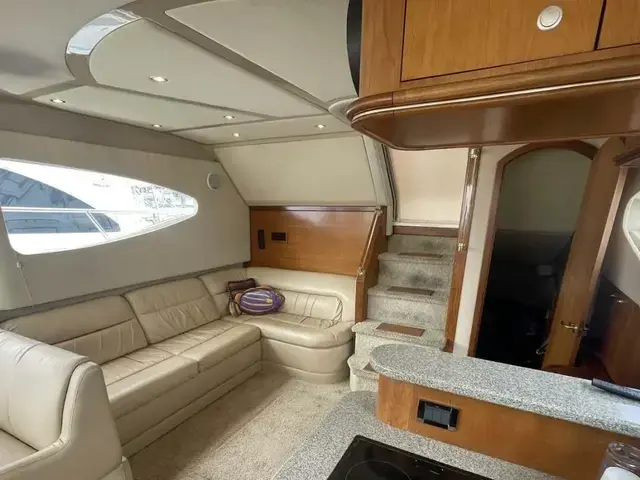 Cruisers Yachts 4450 Aft Cabin Motor Yacht