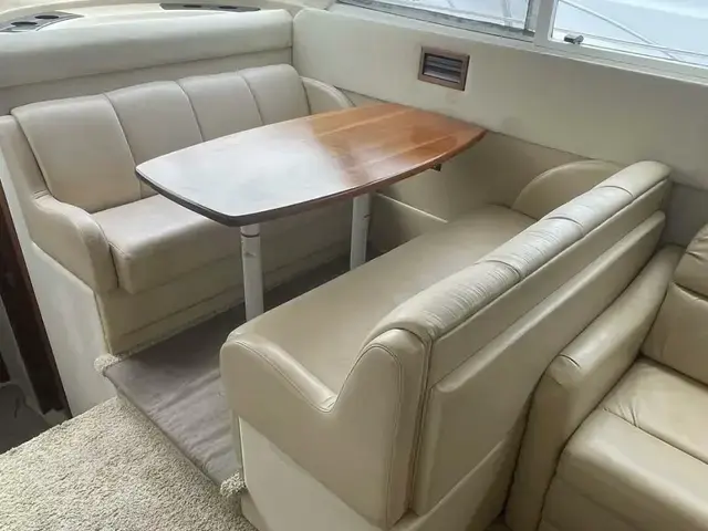 Cruisers Yachts 4450 Aft Cabin Motor Yacht