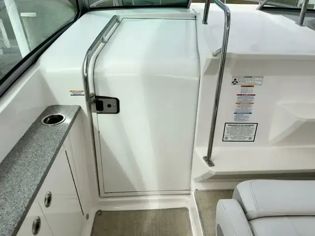 Chaparral 330 Signature